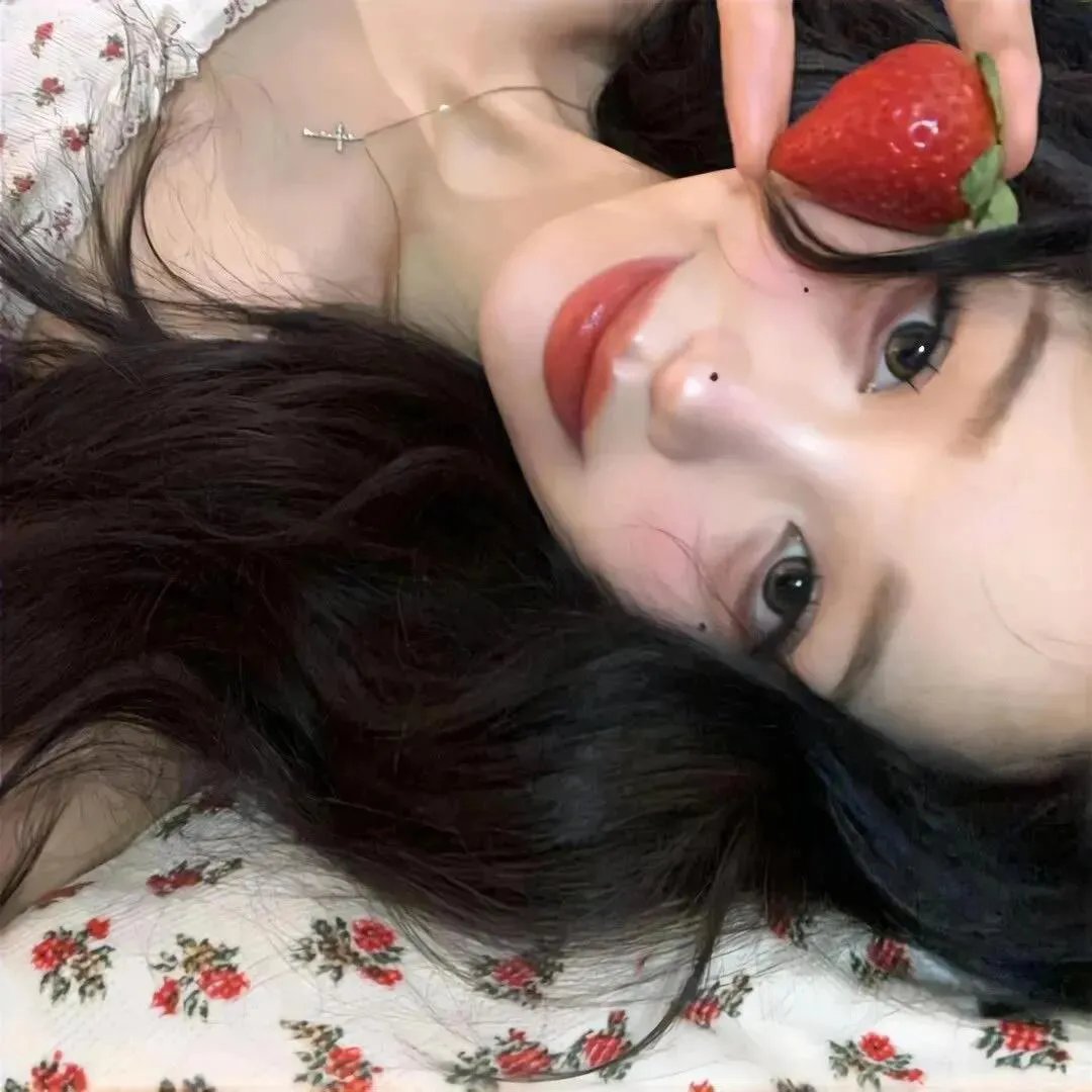 与鲨同泳